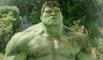 Illustration for article titled 8 Superhero Origins the Movies Got Right (and 8 That They Messed Up)